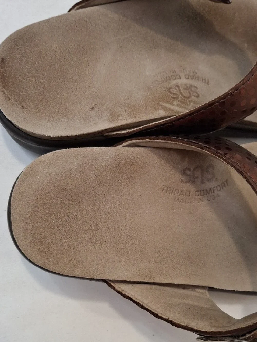 SAS Sanibel Metallic Bronze Gold Thong T Strap Sandals with Gold Buckle Detail.